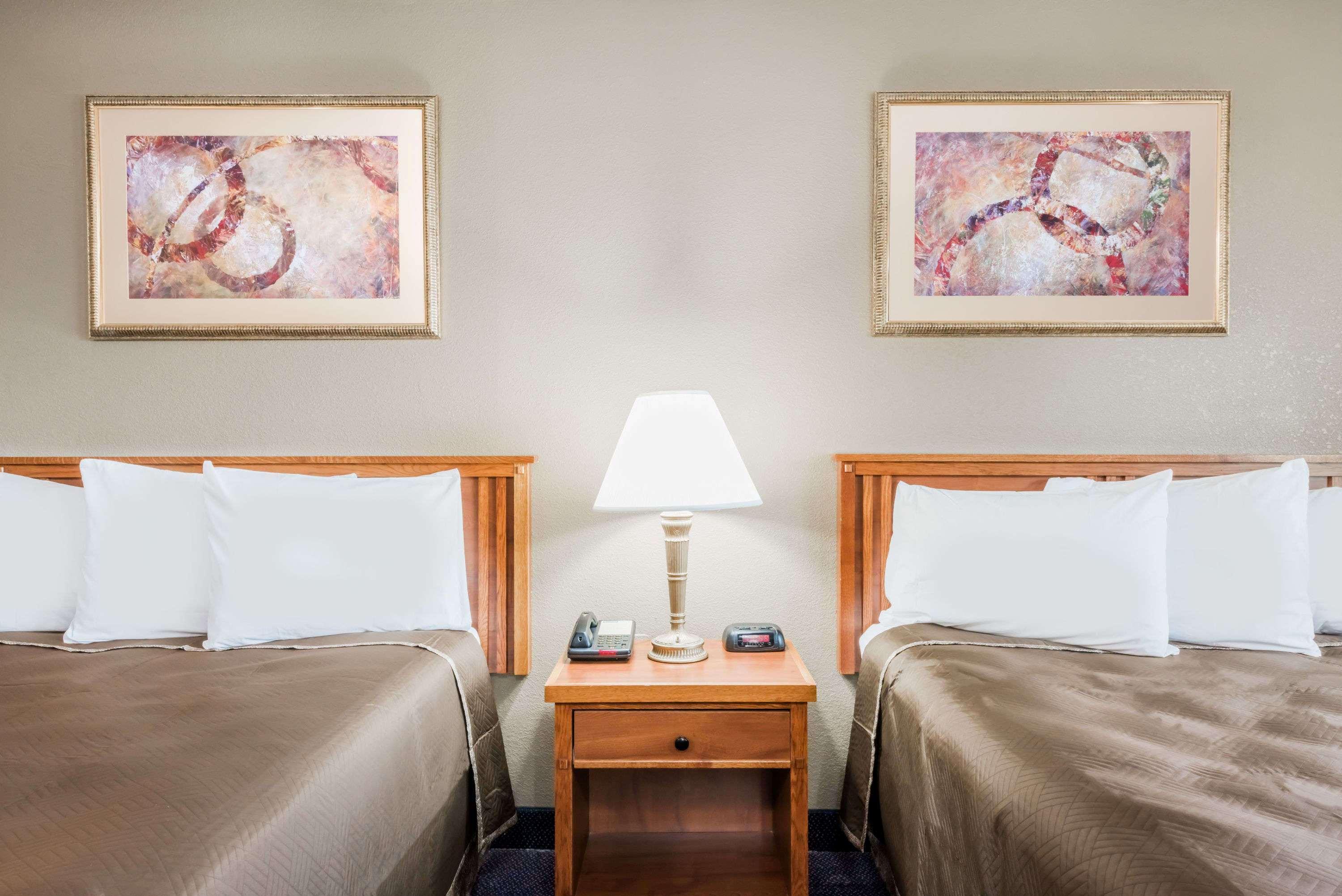 Red Carpet Inn Lancaster Millersville Εξωτερικό φωτογραφία